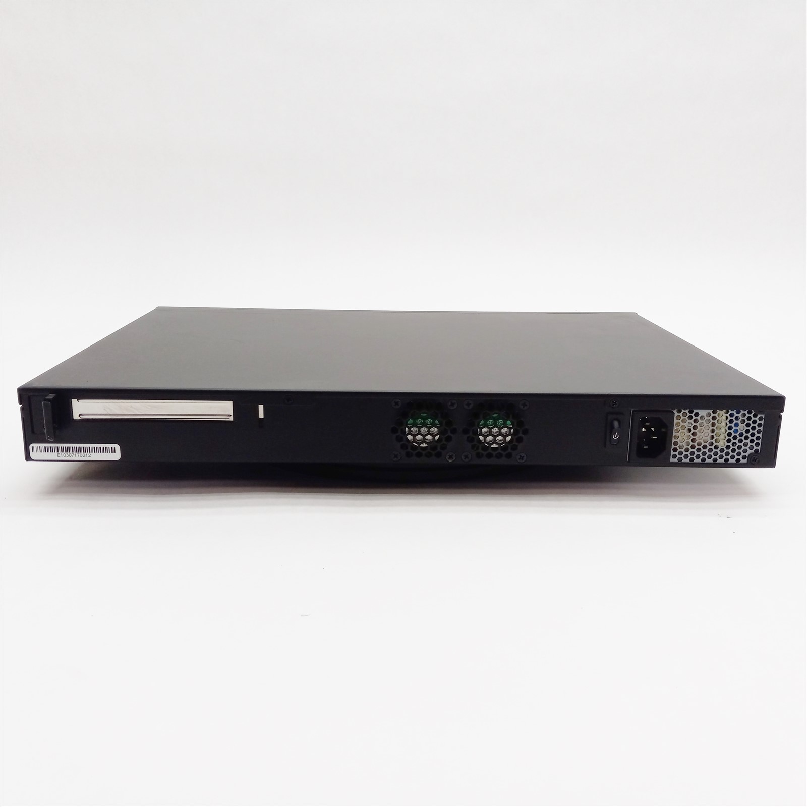 Oracle Talari E100 Adaptive Private Networking Appliance APN 128GB SSD 16GB RAM - Image 5