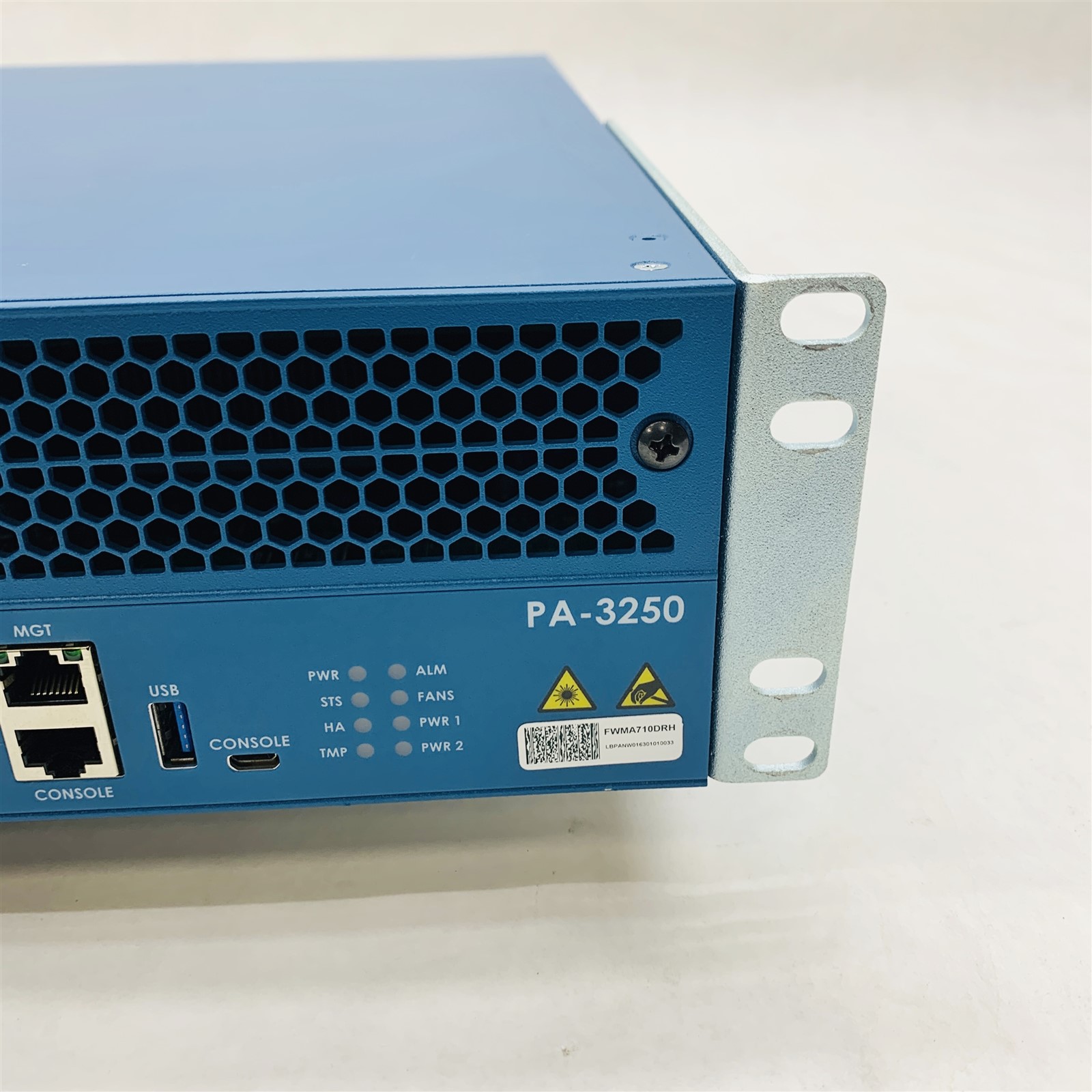 Palo Alto Networking PA-3250 Security Appliance Firewall 10 GigE 750-000163-00H - Image 3