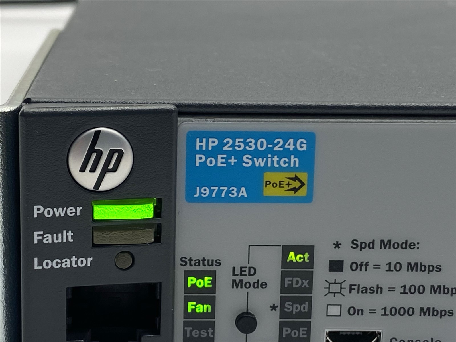 HP Aruba J9773A 2530-24G PoE+ 24-Port Gigabit Ethernet Managed Network Switch - Image 3