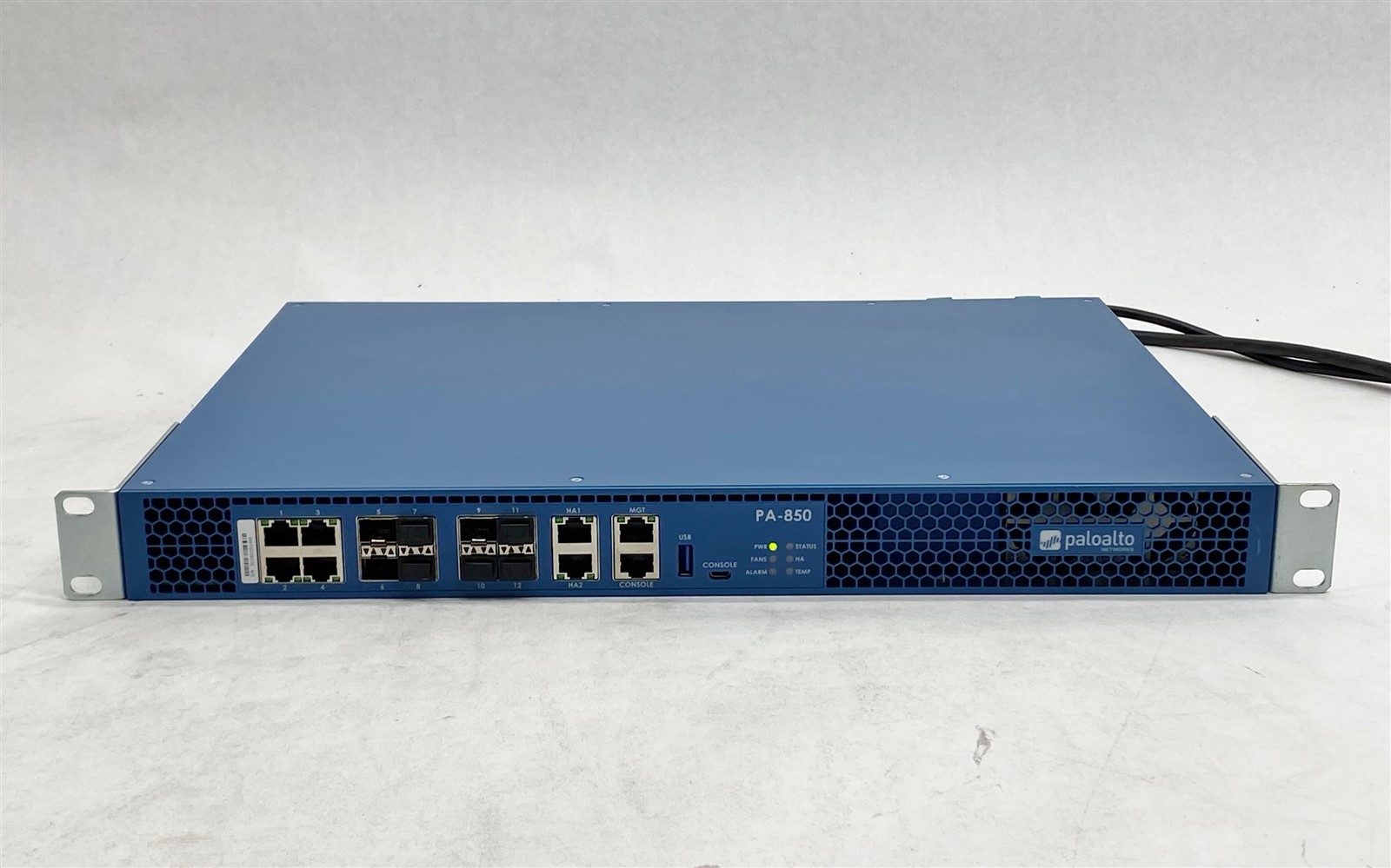 Palo Alto Networks PA-850 Enterprise Firewall Security Device PANOS Ver 10.1.8 - Image 2