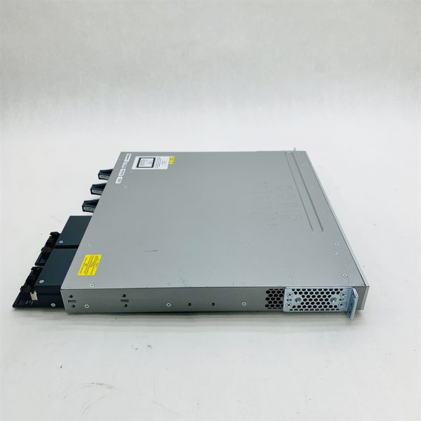 Cisco Catalyst 3850 48-Port PoE+ Gigabit Switch WS-C3850-48F-L V07 w/2*1100W PSU - Image 3