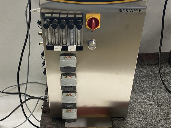 Sartorius Stedim BIOSTAT B Fermentor Bioreactor System BB-8821050 w/ Stirrer - Image 4